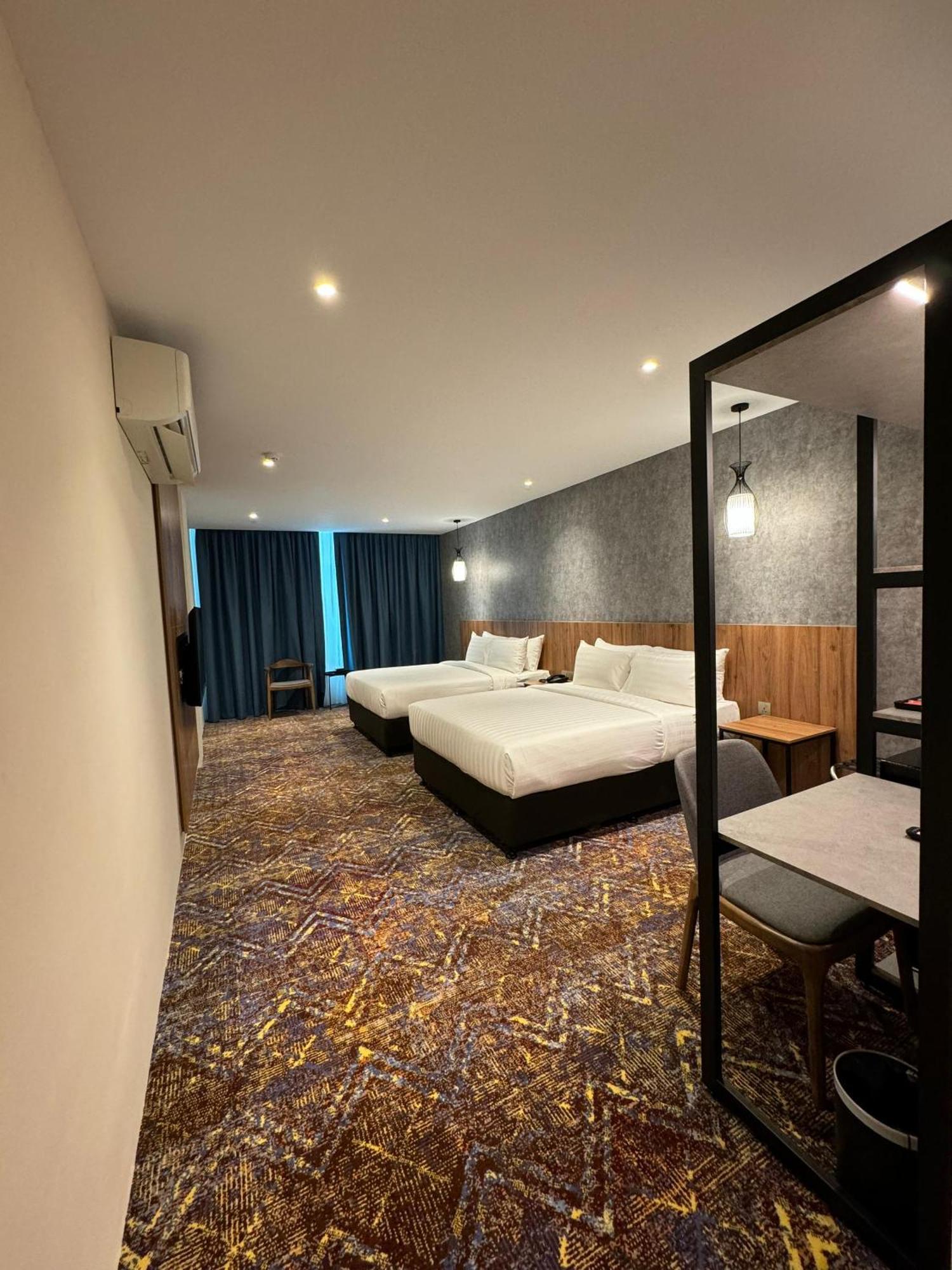 Le'Genda Hotel Kajang Luaran gambar