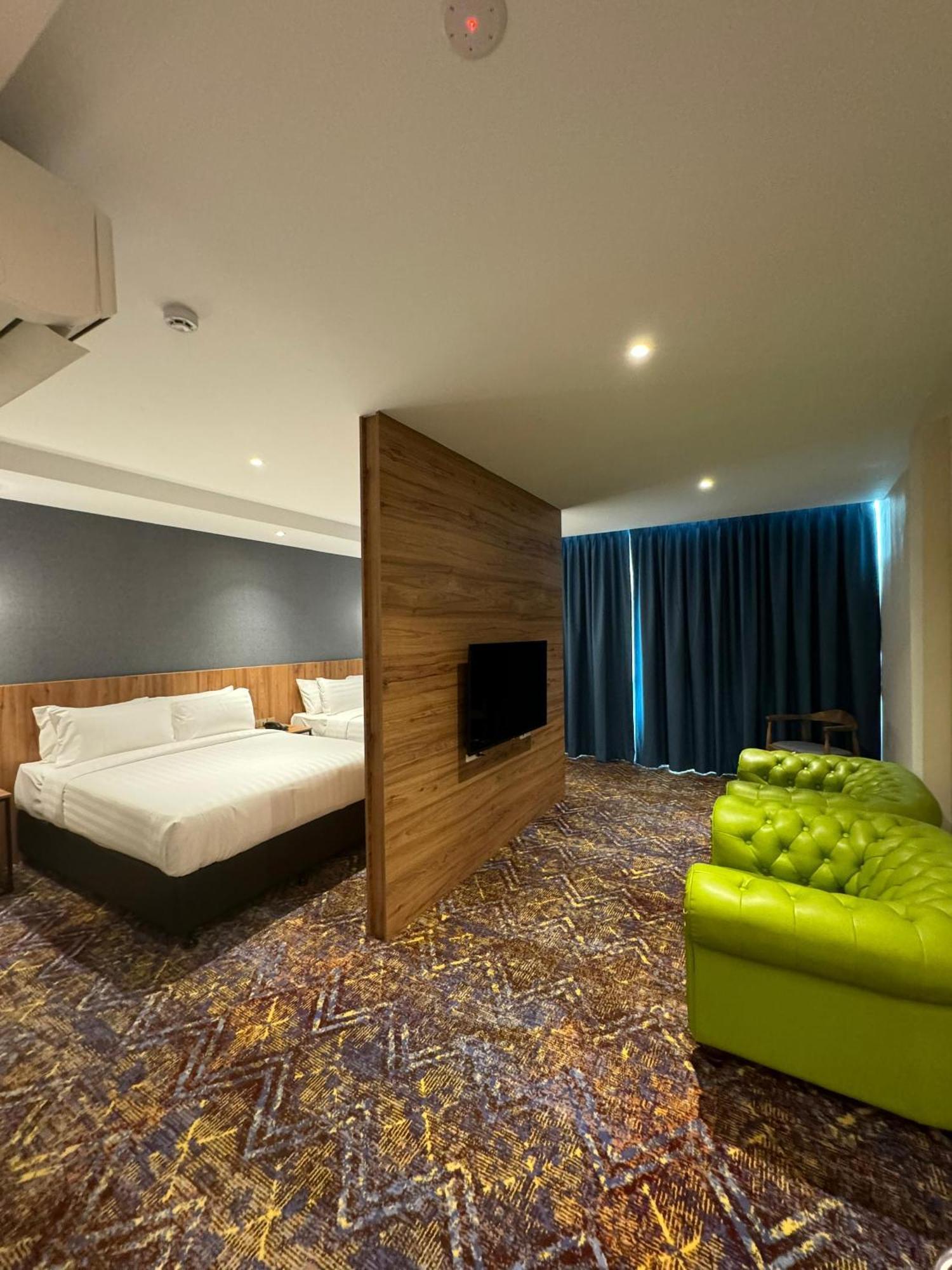 Le'Genda Hotel Kajang Luaran gambar