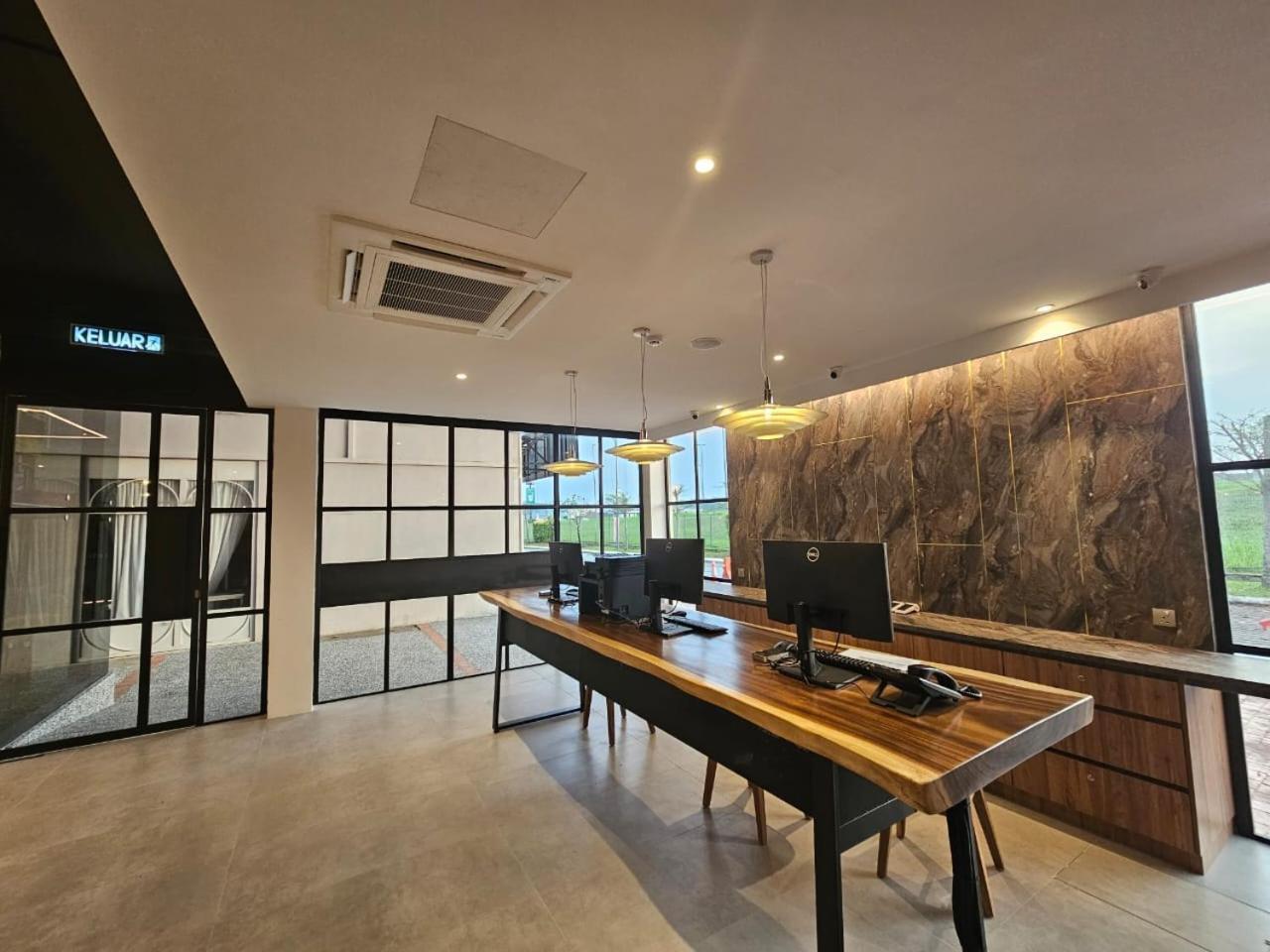 Le'Genda Hotel Kajang Luaran gambar